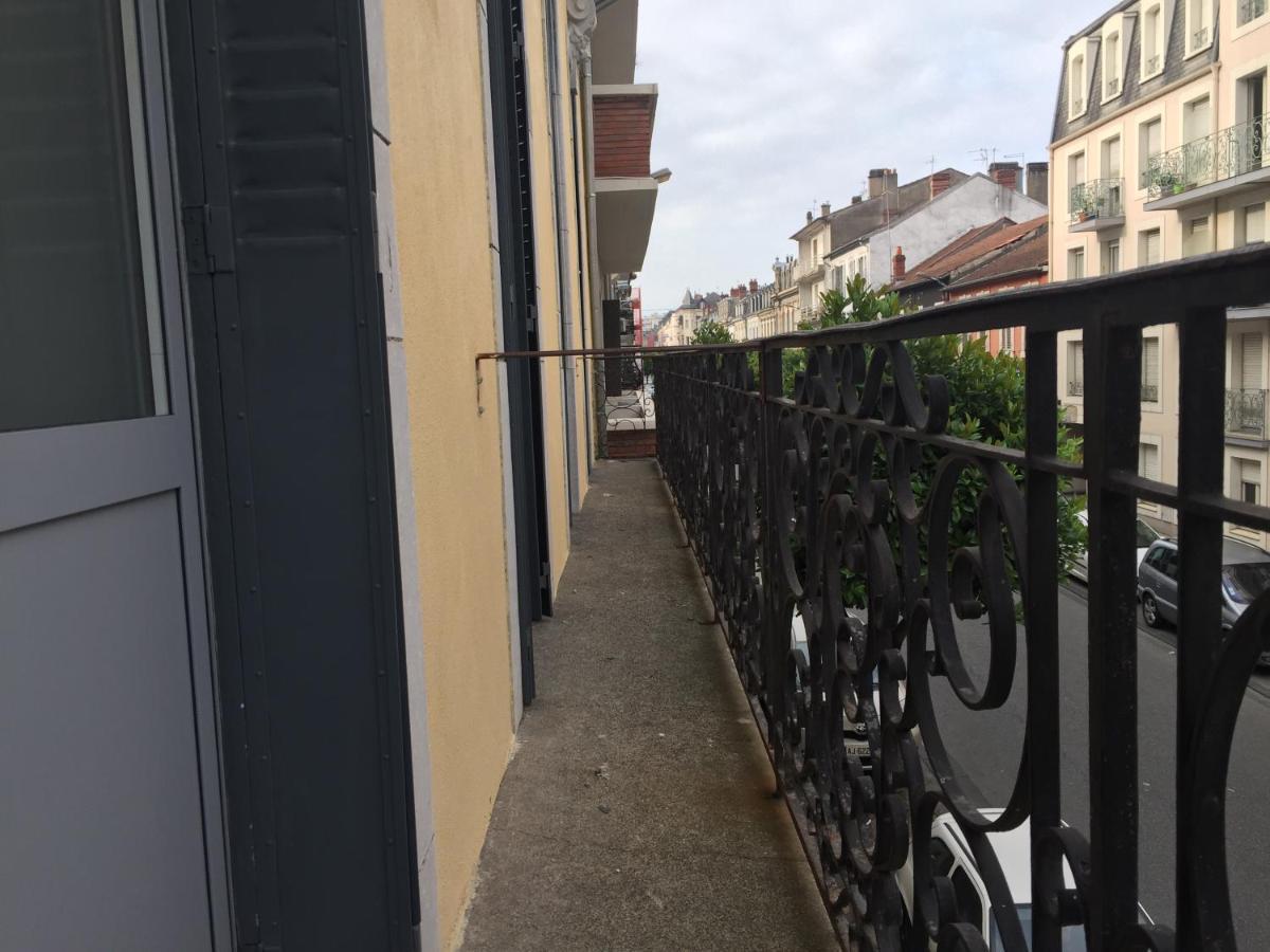 Villa Tarbis Tarbes Centre Ville , Appartements Tout Confort Номер фото